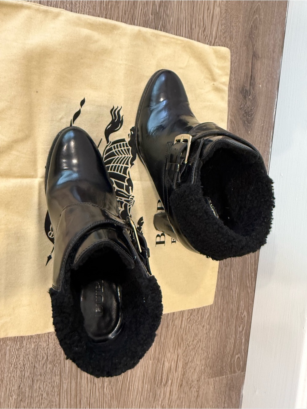 Burberry Black Leather Shearling-Cuff Buckle Ankle Booties - Picture 9 of 9